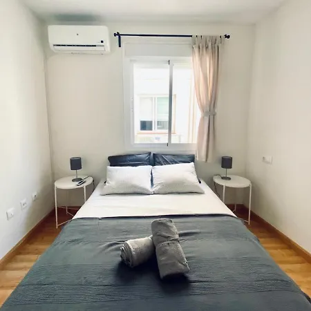 Apartment Gmc Turistics - The Picasso Neighborhood House